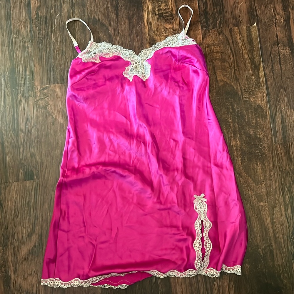 NWT VICTORIA SECRET SMALL SLIP